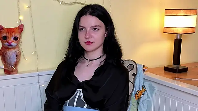 LatinaHuguenin's cam snapshot