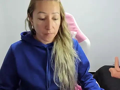 chrystal_sl852's cam snapshot