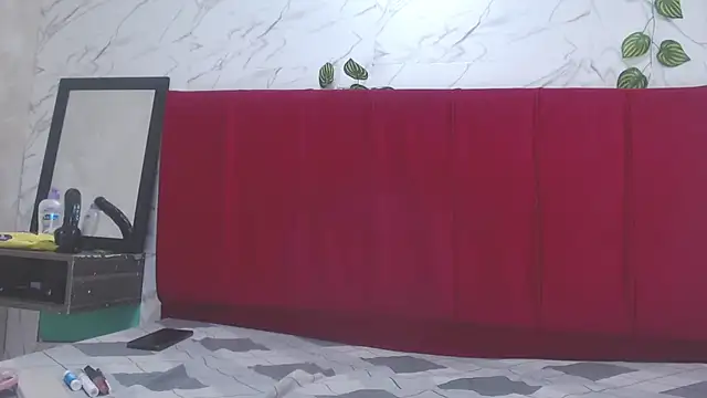 avril_ruizcm's cam snapshot