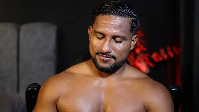 CallumMuscle live sex cam