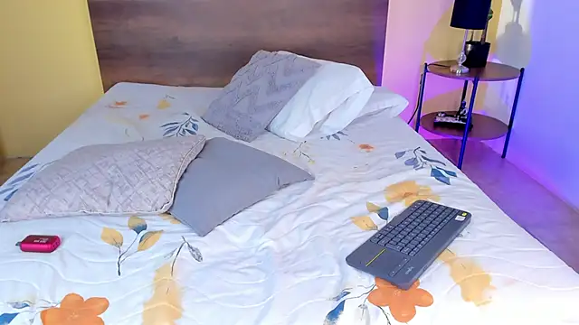 CamilleGrace live sex cam