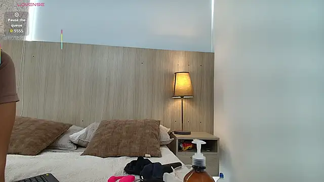 mature_eva1's cam snapshot