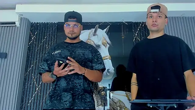 handsome_boys22 live sex cam