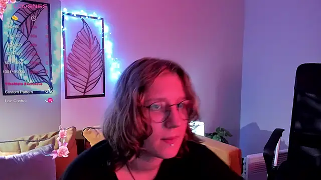 Hailey_Foxy's cam snapshot