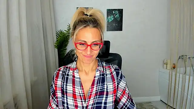 MuseOfStage's cam snapshot