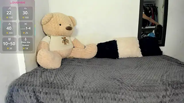 LittleParker's cam snapshot