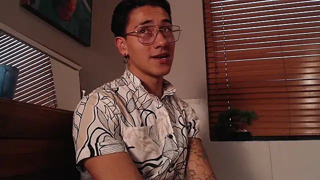 Andy_Joy_'s cam snapshot