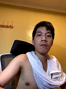 asian_guy_69's cam snapshot