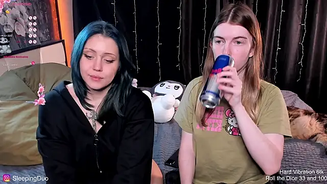 SleepingDuo live sex cam