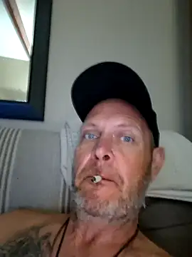 LyrateMarathon live sex cam