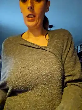 Mila_Luciphya's cam snapshot