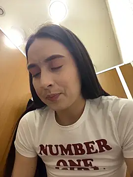 Holly_Play live sex cam