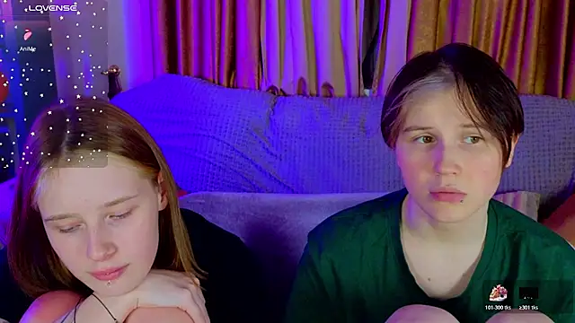 Girls_Fingers live sex cam