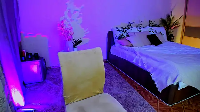 Moonvelle's cam snapshot