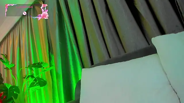 SofiDavid's cam snapshot