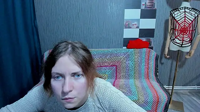 pa1e_pr1ncess's cam snapshot