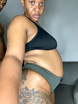 beverlyxxxx live sex cam