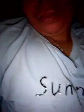 isha_sharma2002's cam snapshot