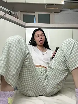 lunalovelee live sex cam