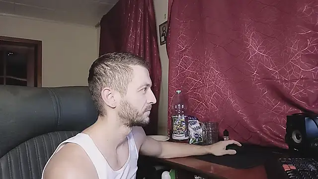 333Alone_in_theDark777's cam snapshot