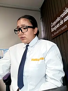 Cute_Penelope's cam snapshot