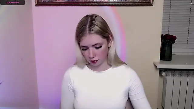 AliceHotty_'s web cam