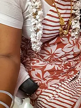 Tamil_Ammani's cam snapshot