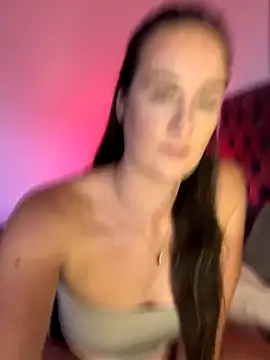 EllaMae live sex cam