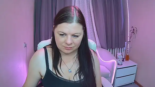 BritneyRaine's cam snapshot