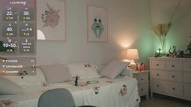 Aniiehottie live sex cam