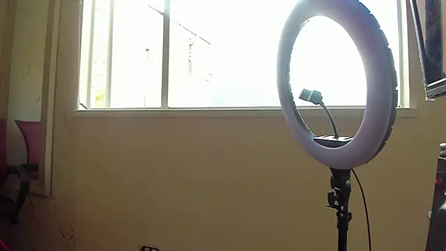 IssamilfX's cam snapshot