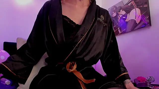 Yaki_Tai live sex cam