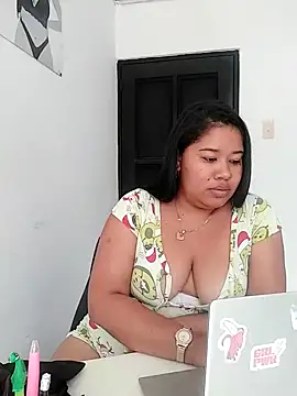 Sarahy-'s cam snapshot