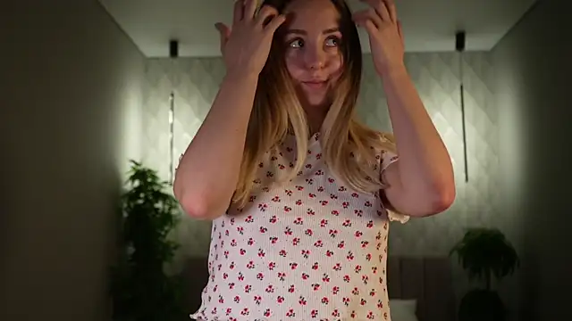 Rivenne's cam snapshot