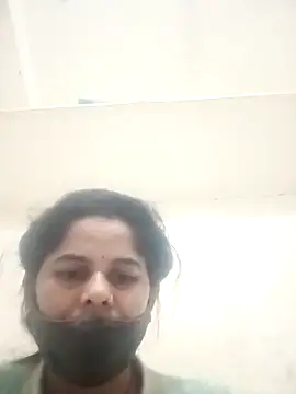 JULEE-740's cam snapshot