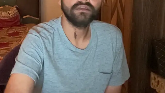 MakeMeAwareAah's cam snapshot