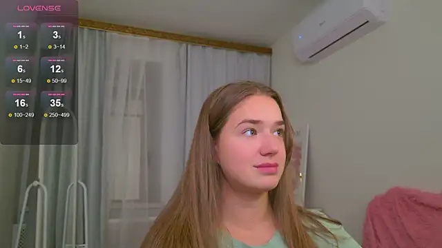 LovelyJessie's cam snapshot