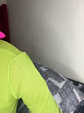 YummyMelanin117's web cam