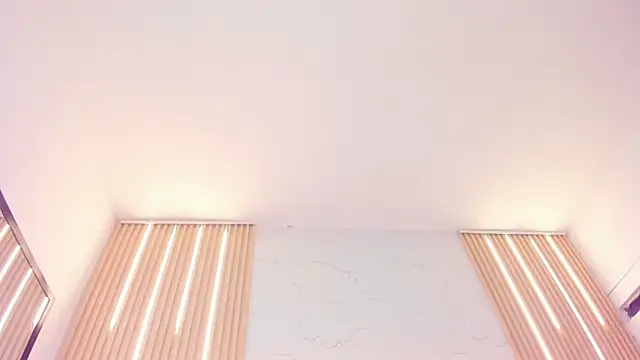 Elody_rousse's cam snapshot