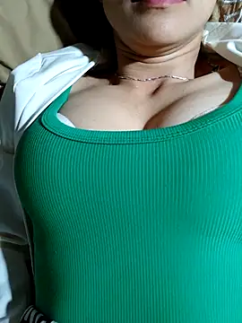 Bear_bear0's cam snapshot