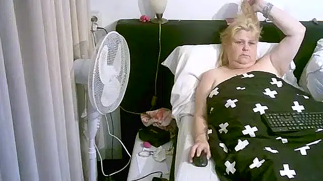 Sylviastar46's cam snapshot