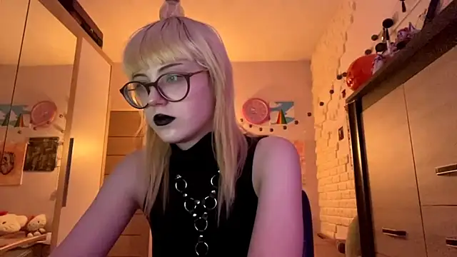 EffacedScan's cam snapshot