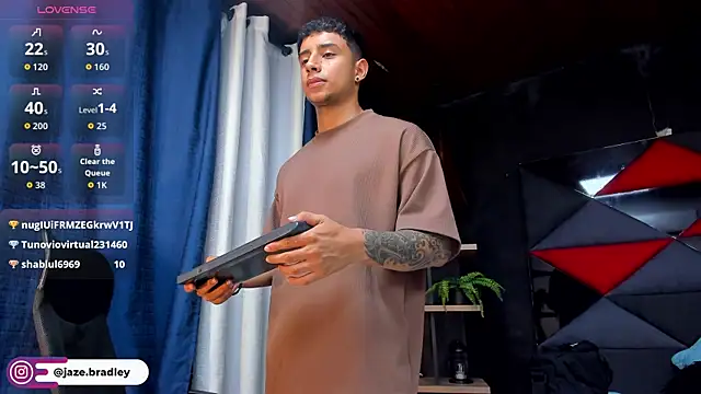 jaze_bradley's cam snapshot