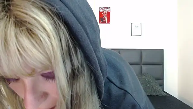 Amnesia_'s cam snapshot