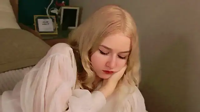 NaomiLoys's cam snapshot