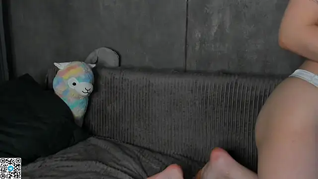 teasememore's cam snapshot