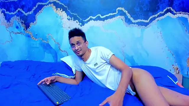 Juicy_Creww live sex cam