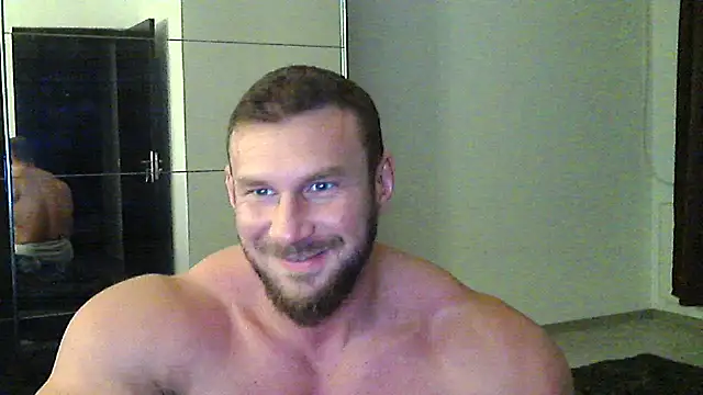 muscularkevin live sex cam