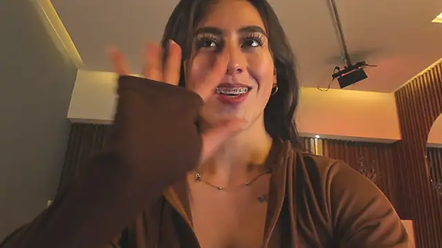 camila_martinez0's cam snapshot