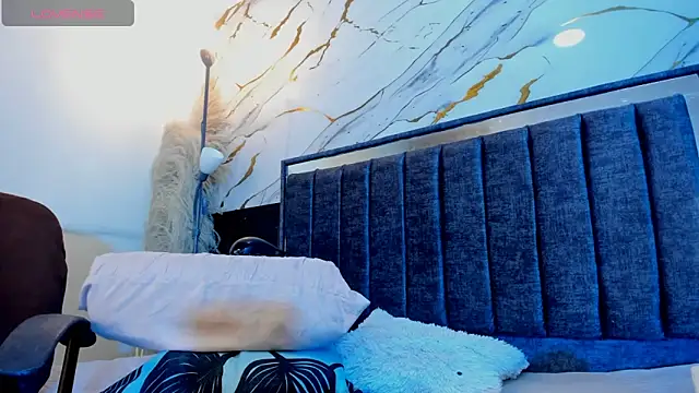 emma_bloom_ live sex cam